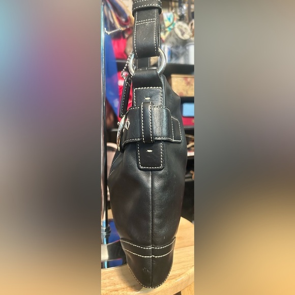 2005 True Vintage Coach Soho Double Buckle All Leather Shoulder Bag - Picture 5 of 13